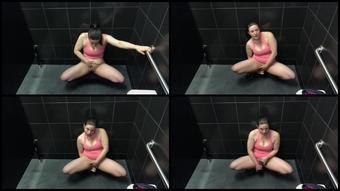 Kallmekrystal Gym Bathroom Manyvids