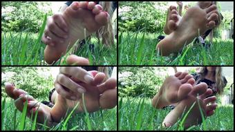 Findomchristine 11 06 2021 2133579457 Get Down In The Grass And Clean My Soles