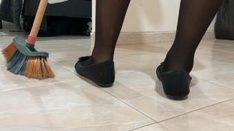These flat shoes are so big for me - April 03, 2022