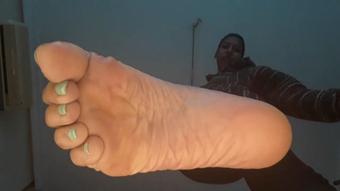 worship my foot wrinkles - May 04, 2022