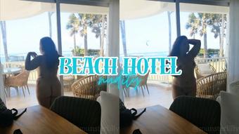 Quick Nude Walk At The Beach Hotel - July 22, 2022