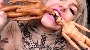 Mistressbijoux Tiny Man Decapitation