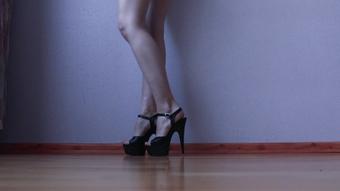 Heels fetish from Leeloo - December 24, 2018