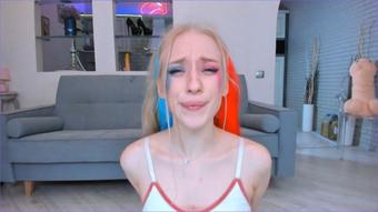 Harley Quinn eyes contact pleasure - August 19, 2021