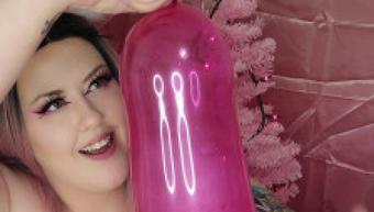 Princess's pink popping Xmas party 2 - December 19, 2021