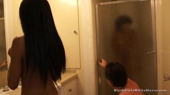 259_Showertime