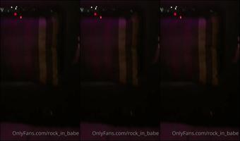 31699535 Doigts Dans Chatte Milieu Foule 1080X1920
