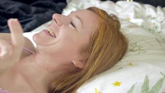 2015-12-29-Making-Myself-Squirt-For-The-First-Time-1080