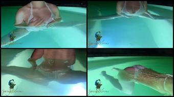 Outdoor   Hot Teen Cumming In A Public Swimming Pool   Female