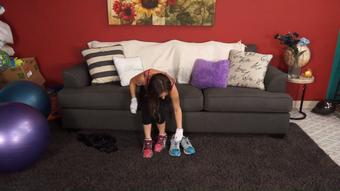 Renee Tries the 4 Sneaker Workout