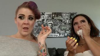 Monica & Whitney - Sneezing Powder Fun