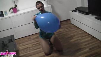 Aische-Pervers - Blow