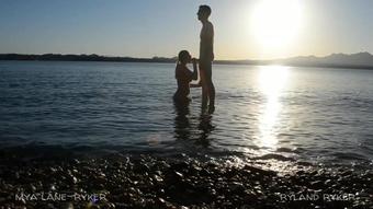 Hot Beach Fuck!