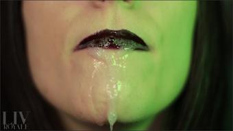 Grotesque Mouth Spit Play