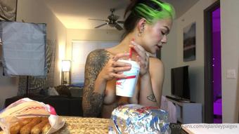 Xpaisleypaigex 2020 642111819 Naked Sonic Mukbang And Answering Some Your Guy