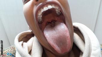 Hungry giantess, vore description - February 02, 2022