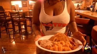 Hooters