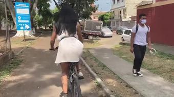 How to ride a bike while i fuck my pussy with a dildo.