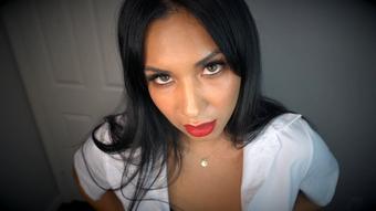 red hot lips make you mine - Apr 3, 2022