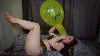 Valyrie Lux Balloons B2P Crossed Leg Foot Fetish Pop