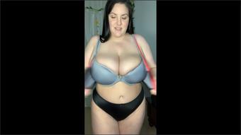 Justhavingfunwithlif Bra Try On Progressively Getting Smaller