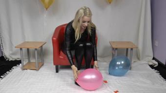 Penny Lee Balloon Popping Fun Manyvids