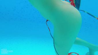 Maycontaingirl - Slippery When Wet 1080P