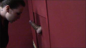 Harmonyreigns Knock For Cock Glory Hole Fun