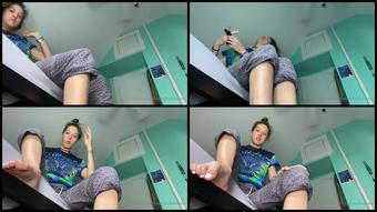 Theperfectmistress 15 05 2020 322949056 Full Giantess Video No Squeezing Between My Toes You Re Gunna Get The Full Crushing Ef