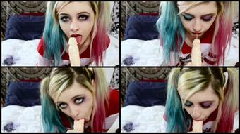 04   Harley Quinn Blowjob
