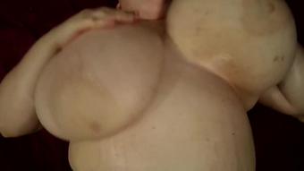 [Manyvids.Com] Oiling My Huge Boobs Oil
