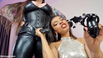 Mahoganyqen Girls Like Big Cock Only