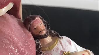 Jesus and the Bible slaves to my body - July 09, 2022