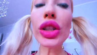 Hottiesweetbritney Girl With Pigtails Play With All Holes