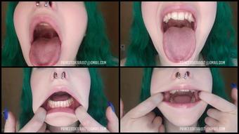 Prlncessklra Showing You My Mouth