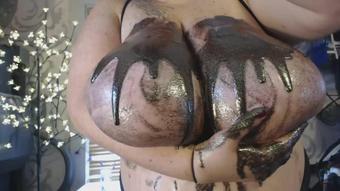 [Manyvids.Com] Hd Spooktacular Glitter Boobs