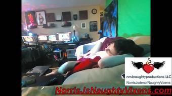 spycam of Autumn Gram masturbating