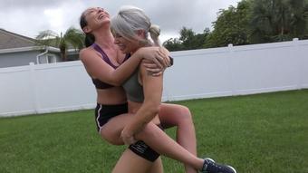 Nyssa & Adara: Outdoor Lifting