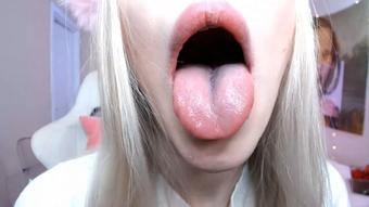 Kitty going naughty - January 14, 2021