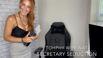 Your Secretary Seduces You - September 01, 2023