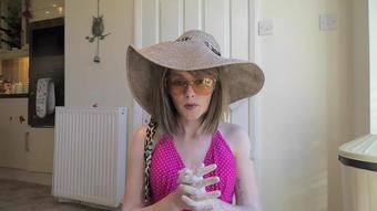 Mommys Special Lotion Handjob