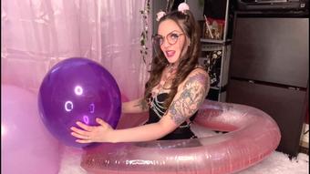 Slow blow inflatable ring + Balloons - November 19, 2022