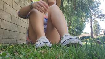 Outdoor Foot Sniffing & Masturbation