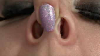 Ginary & Whitney Morgan - Sensual Nose Play