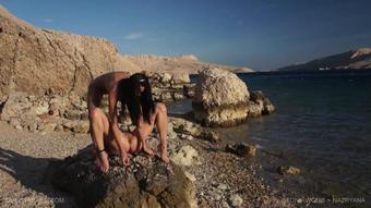 2011.11.04 Qs, Nazryana - Stone Womb Nazryana