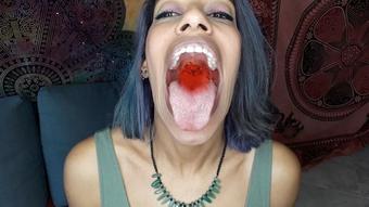 jelly swallow open mouth - April 16, 2021