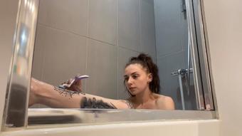 Teasing Teen Shaves