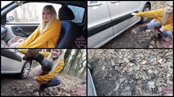 Lovlyluna   Public Peeing   Manyvids