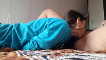 Вылизывает киску во время игры в тетрис, с русскими разговорами - lesbian_illusion