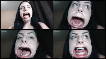 Booty4U Mouth Spread Wide
